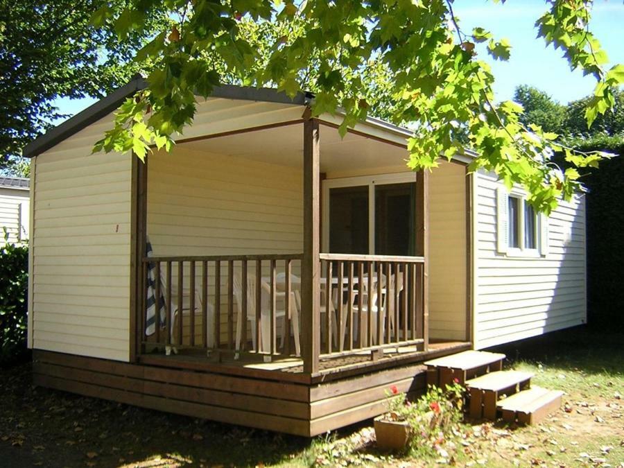 Camping Le Pigeonnier Saint-Crepin-et-Carlucet Exterior photo